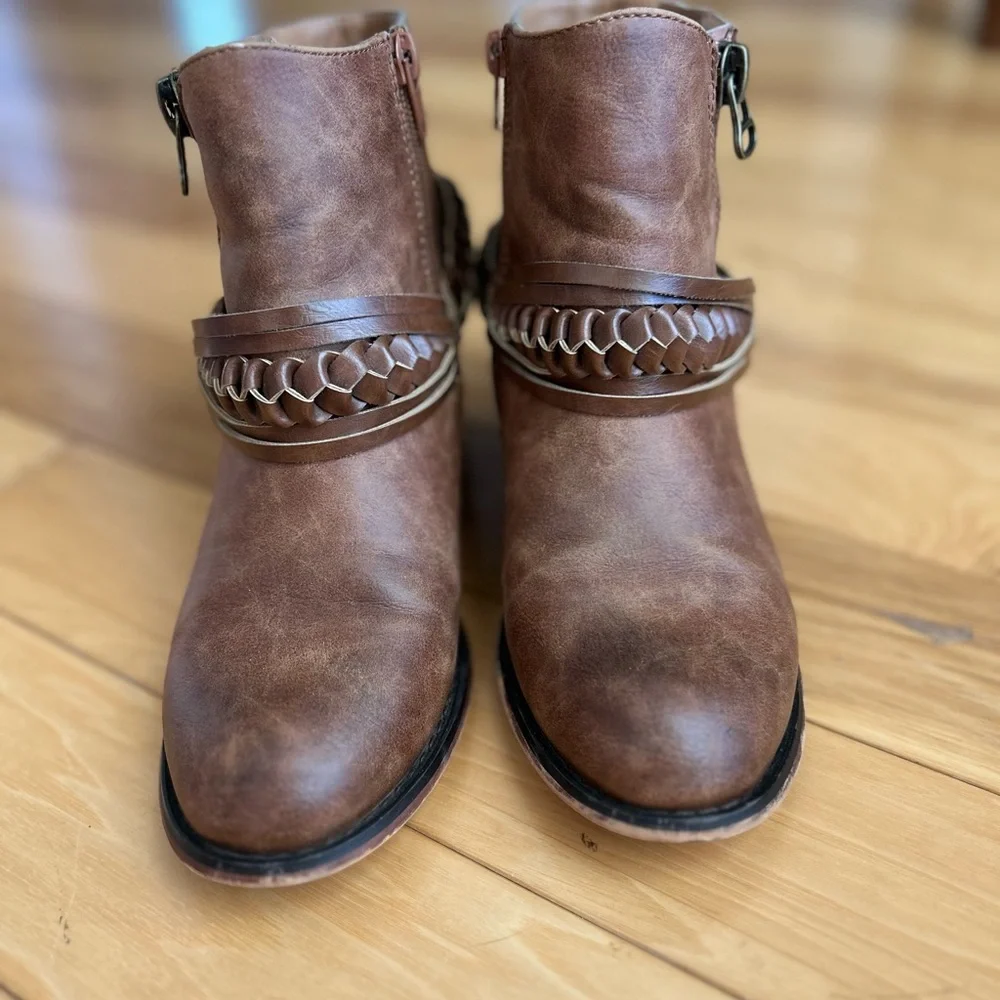 Blazin Roxx Western Women’s Boots Ankle Booties Studded Braided Strap Size 7